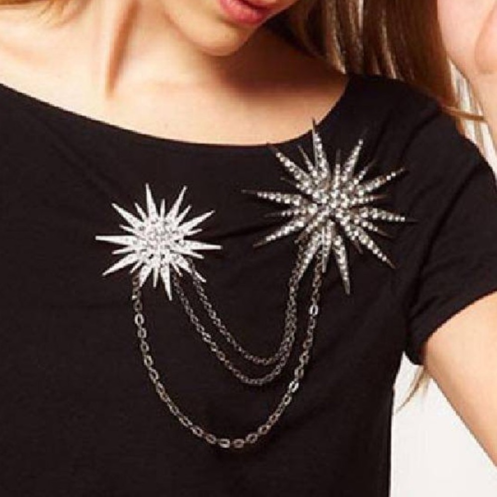 Crystal Snowflake Collar Clip Brooch with Chain - Picture 4 of 7